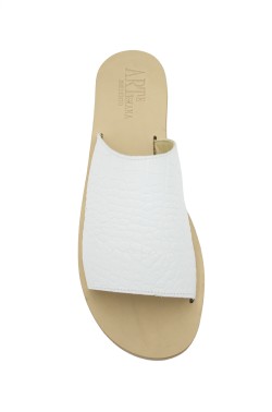 white leather large Slipper Model Sandal