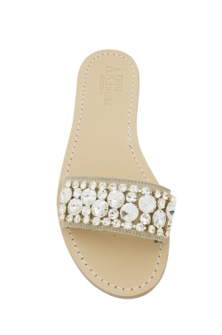 Pantofola scamosciata color beige con pietre swarovski