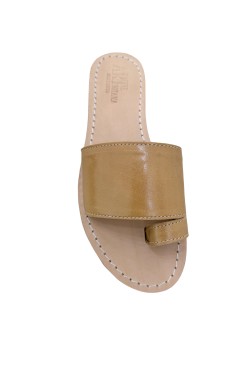 Sandalo modello pantofola infradito color naturale