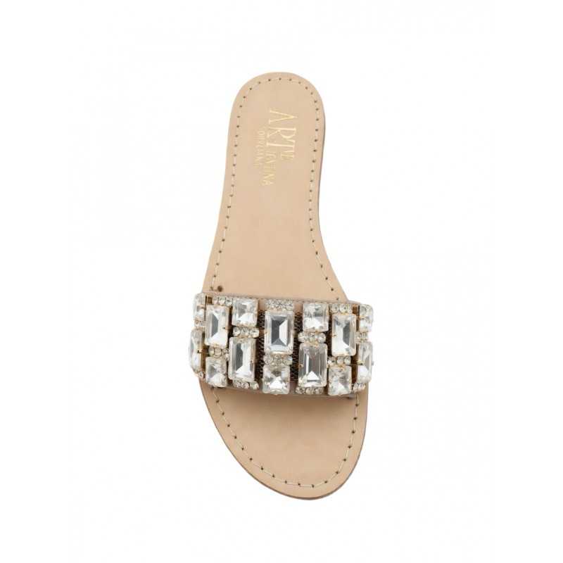 Pantofola scamosciata color beige con pietre swarovski
